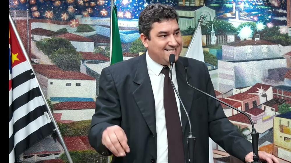 Murilo Jacob volta a apresentar informações sobre repasses contraditórios ao Hospital do Amor