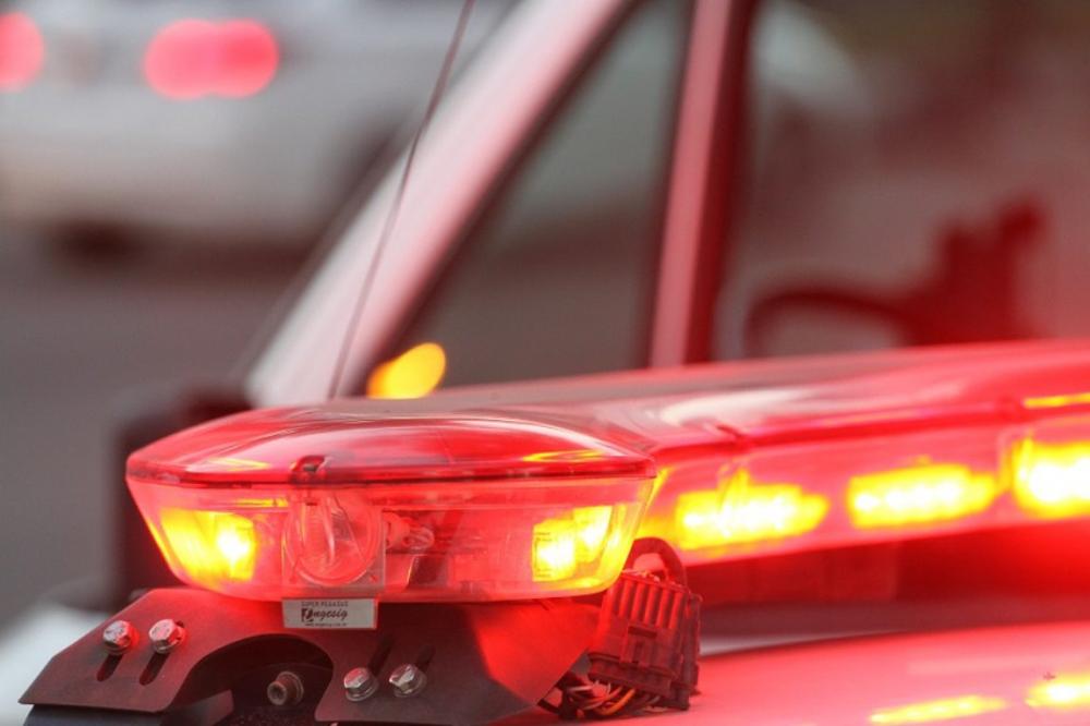 Jovens são flagrados durante tentativa de furto e portando arma de brinquedo