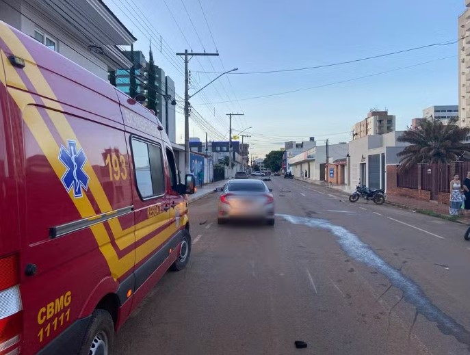 Bêbado, sargento do Exército bate, arrasta motociclista e é preso 