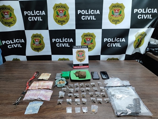 Traficante que atirou em policiais embalava drogas em Votuporanga