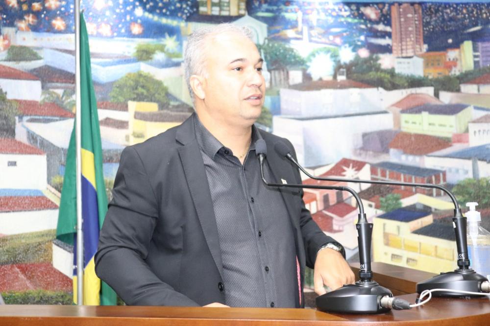 Jeferson volta a cobrar rotatórias e monumentos históricos 