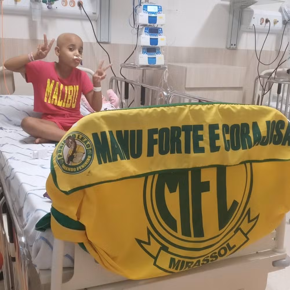 Na luta contra a leucemia, menina de 10 anos encontra forças no amor pelo Mirassol 