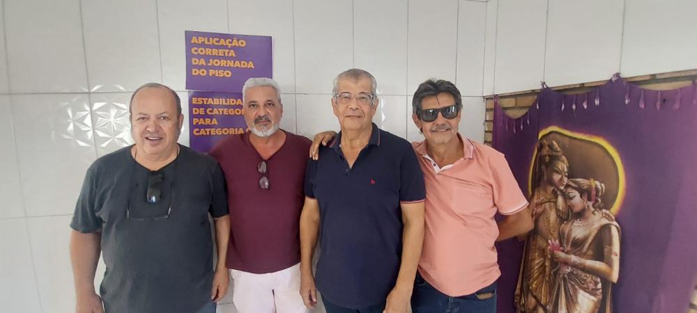PT se reconstrói e reunião decide lançar candidato a prefeito