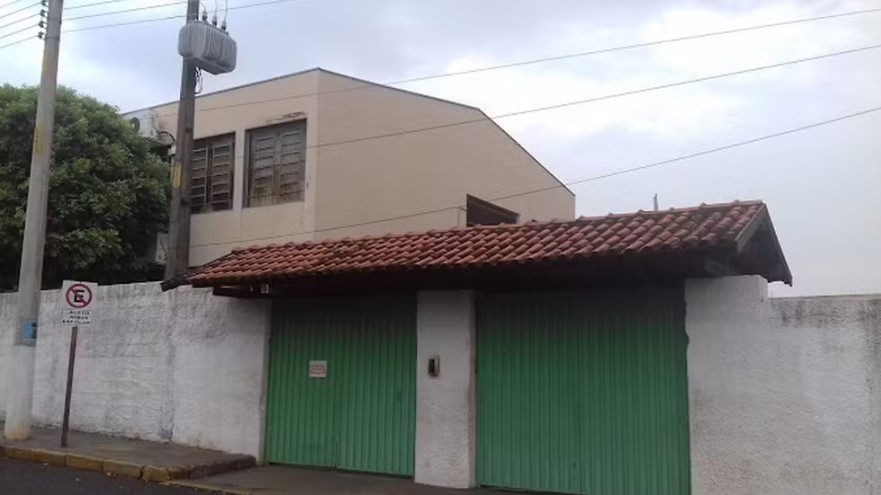 Polícia investiga suposta agressão contra aluna com TEA em escola 