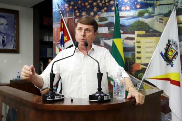 Daniel Arroio pede informações sobre repasses a entidades da cidade