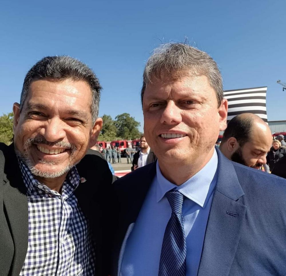 Cabo Santos filia-se ao Republicanos do governador Tarcísio