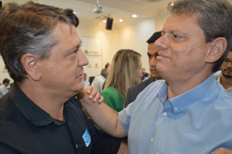 Fernandópolis adere a programa que desburocratiza abertura de empresas 