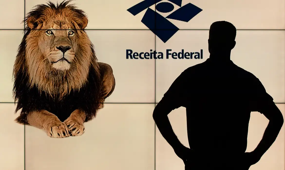 Receita alerta para golpe do falso aplicativo do Imposto de Renda 