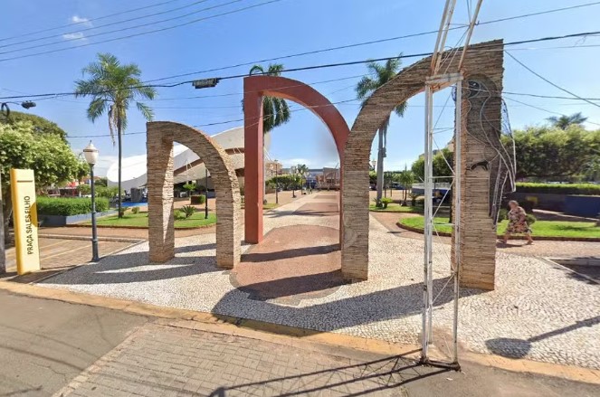 Adolescente de 13 anos é estuprada em banheiro público de Santa Fé 