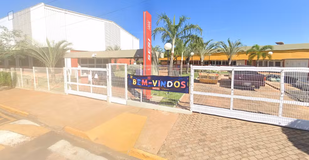 Sesi de Fernandópolis afasta alunos por suspeita de gripe suína
