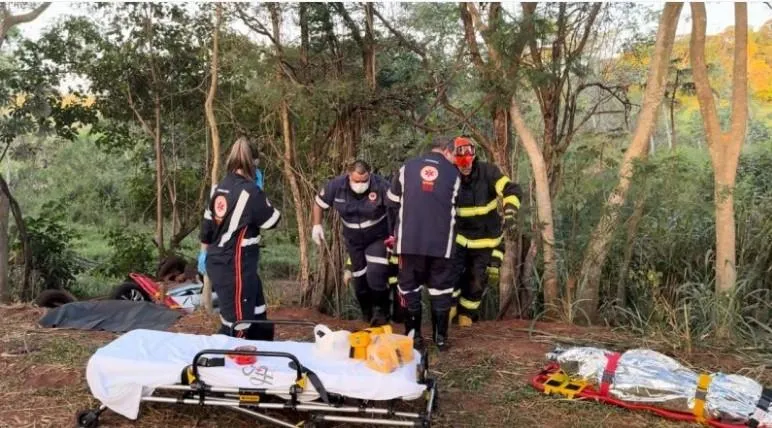 Três morrem em acidente em vicinal de Santa Clara d’Oeste 
