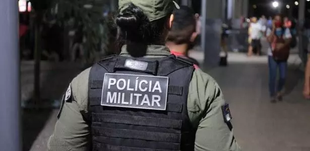 Polícia prende mãe que matou bebê e colocou corpo em freezer