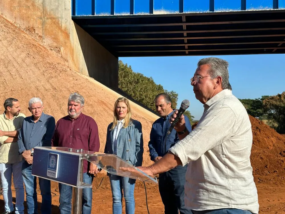 Carlão participa da entrega de viaduto sobre ferrovia em Votuporanga