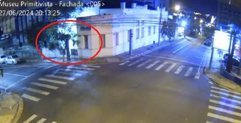 Ladrão é detido furtando fiação em telhado de museu