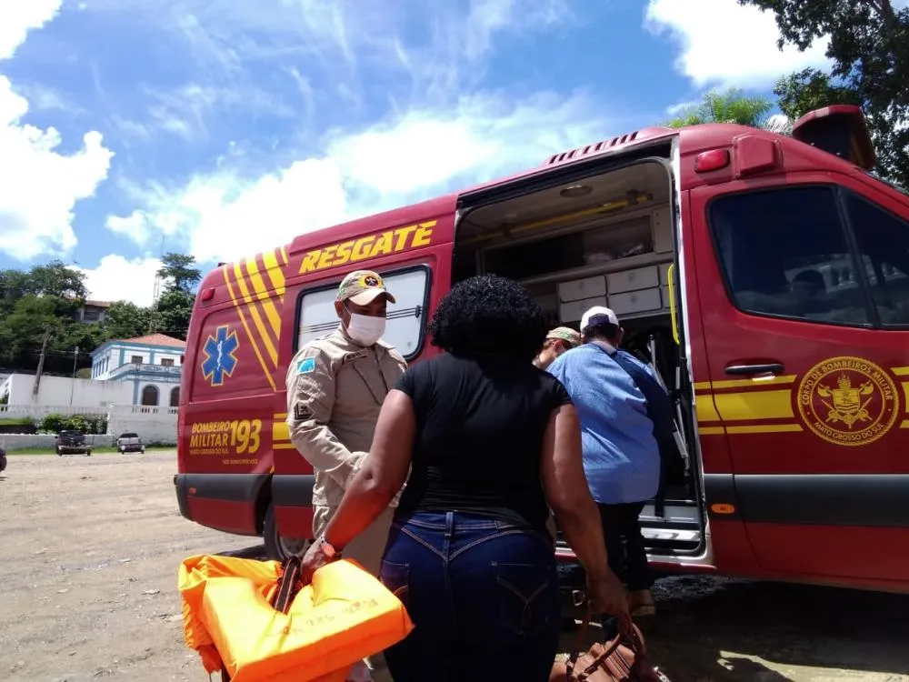 Amigo encontra homem de 53 anos morto dentro de casa