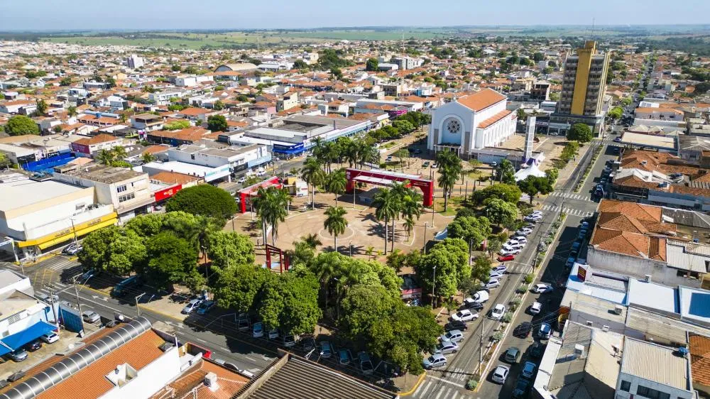 Fernandópolis enfrenta mais de 3 meses de seca e calor acima de 30°