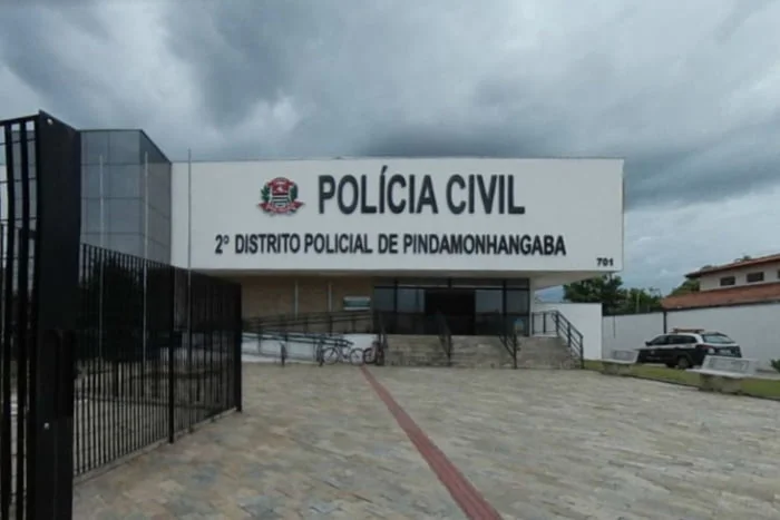 Adolescente de 16 anos mata namorada de 15 com tiro no rosto