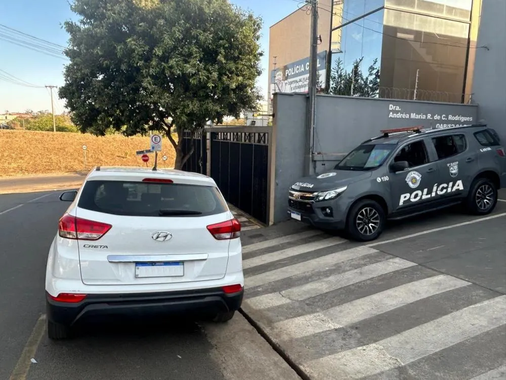 Homem é preso pelo Baep com carro roubado em Rio Preto