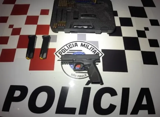 Homens são presos com arma em casa noturna em Fernandópolis