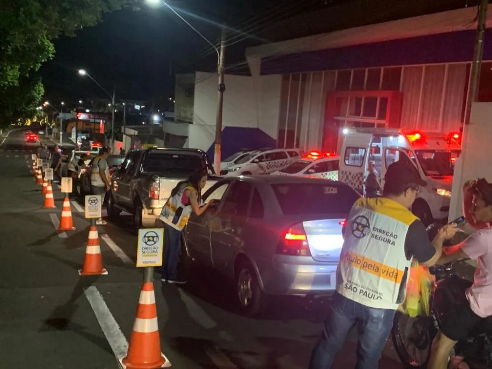 Detran-SP autua 15 motoristas durante Operação em Jales