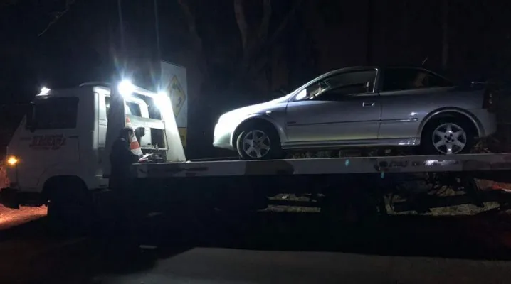 Homem é encontrado morto com 11 facadas em estrada vicinal