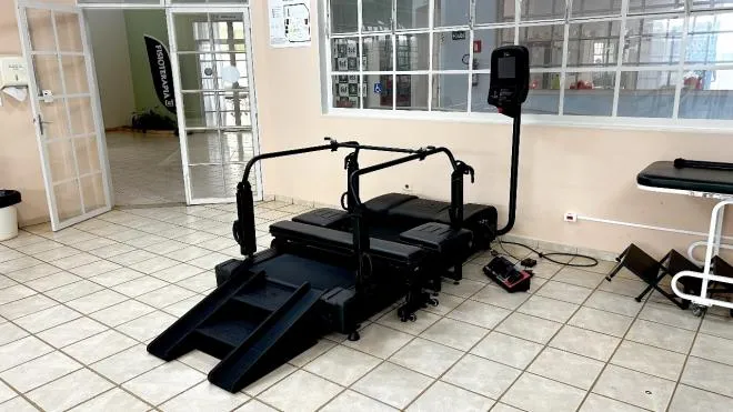 Parceria traz nova Esteira Ergonômica de Reabilitação para a FEF