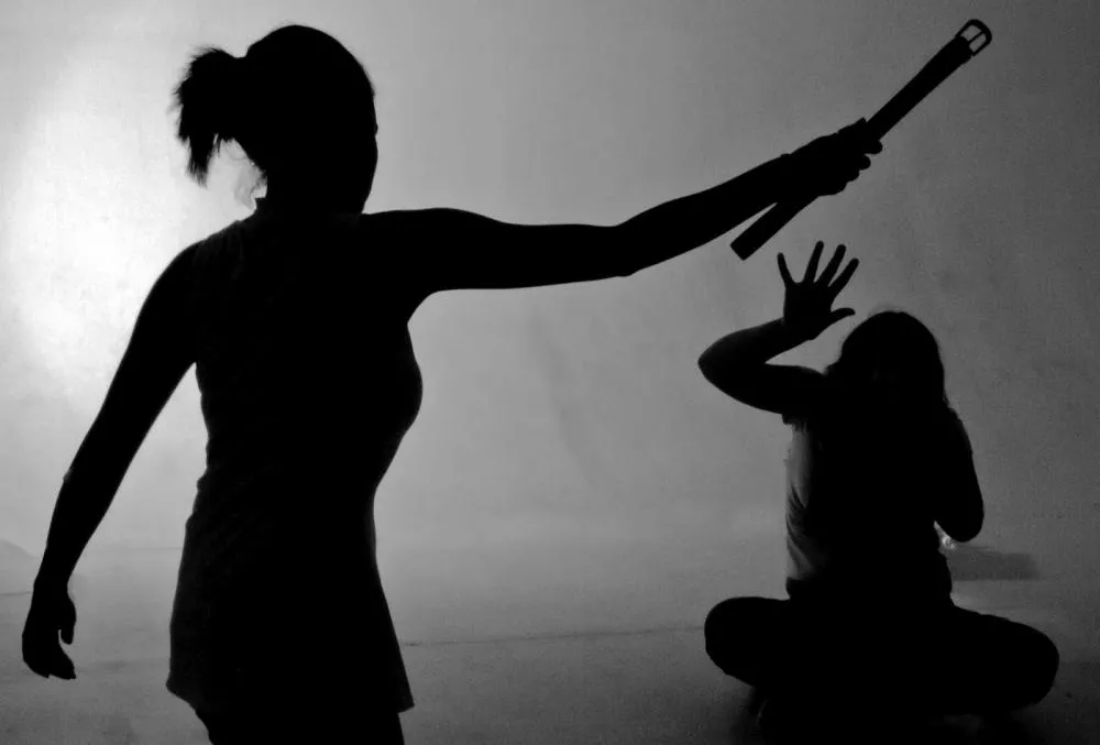 Filha registra boletim de ocorrência contra a mãe por lesão corporal