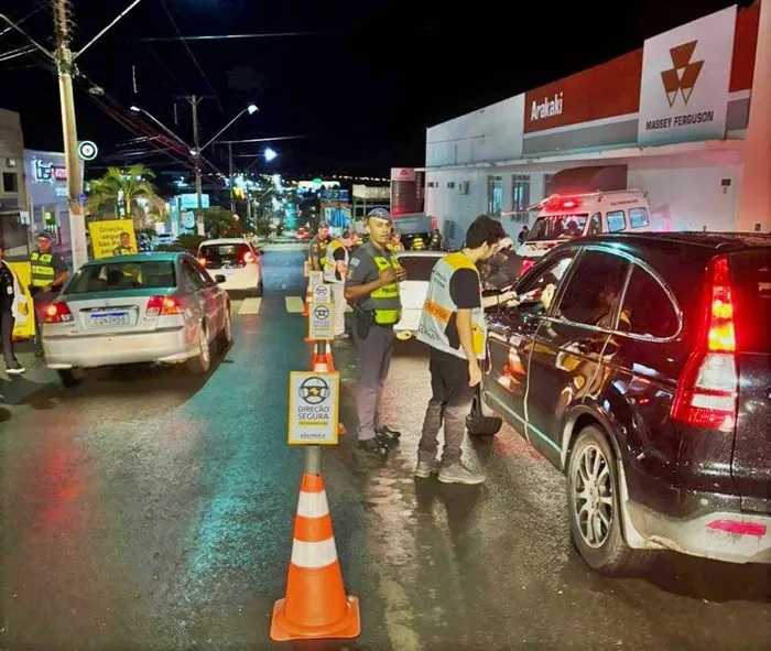 Detran-SP autua 7 motoristas durante operação em Fernandópolis