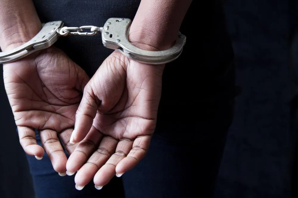 PM captura mulher procurada por tráfico de drogas em Votuporanga