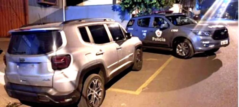 Baep recupera carro roubado na madrugada desta quarta-feira