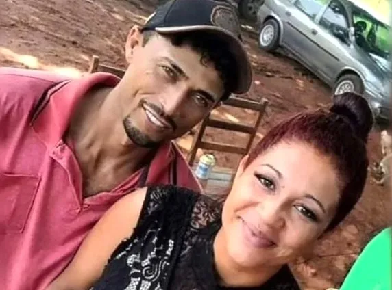 Casal morre eletrocutado em sítio após incêndio em vegetação