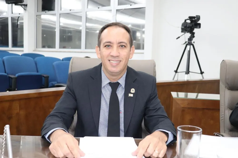 Vereador Everaldo Lisboa sugere instalação de minirrotatória para melhorar segurança no trânsito