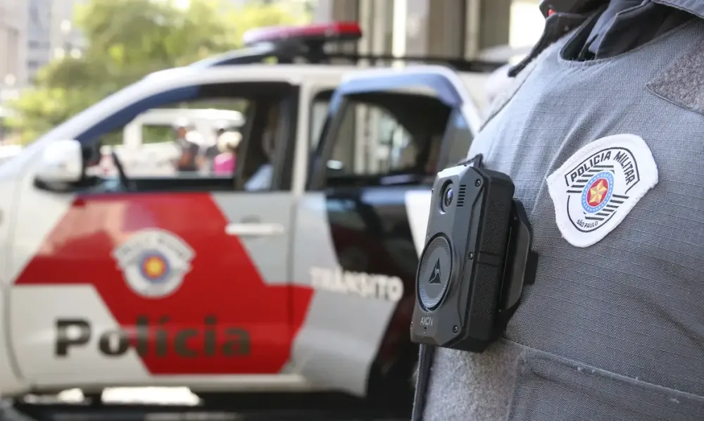 Rio-pretense sofre lesões dentro de coletivo e registra queixa