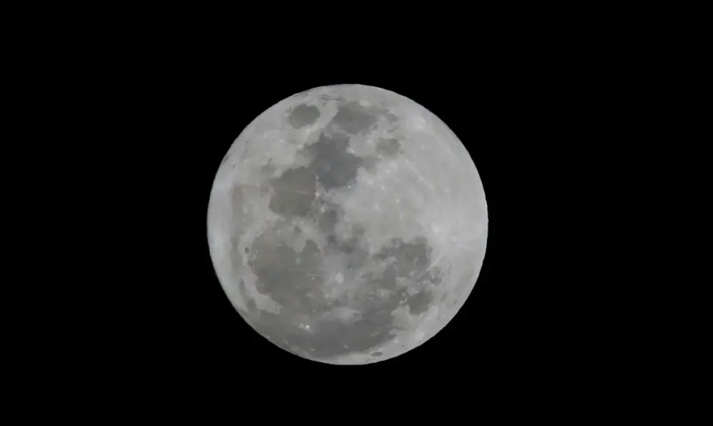 Maior superlua do ano pode ser vista nesta quinta-feira (17)