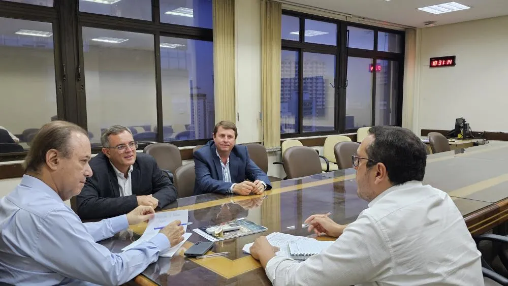 Vereadores Daniel Arroio e João Paulo Cantarella reivindicam melhorias na saúde de Fernandópolis