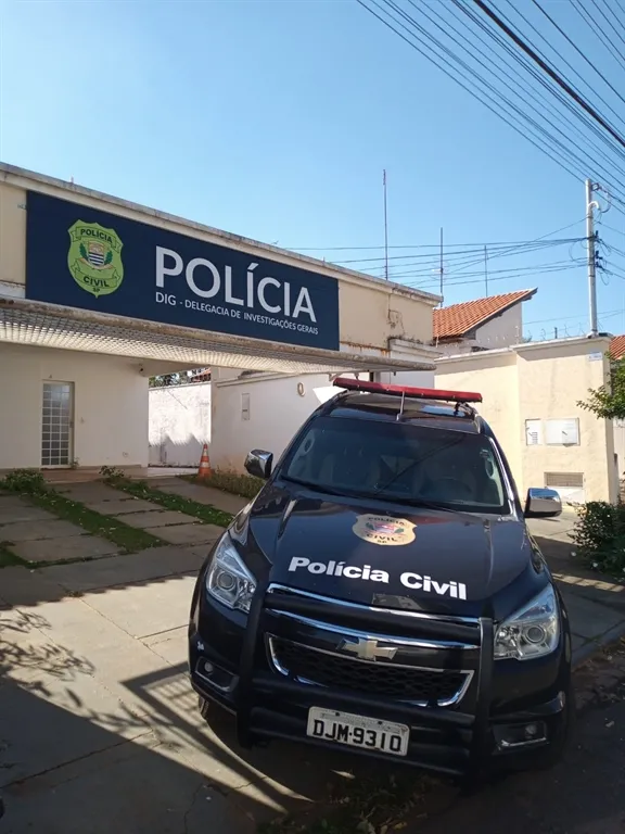 Moradora de Valentim Gentil cai em golpe após conhecer “príncipe encantado” em aplicativo de namoro