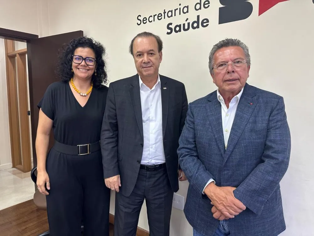 Deputado Carlão Pignatari discute combate à dengue com secretário estadual de Saúde