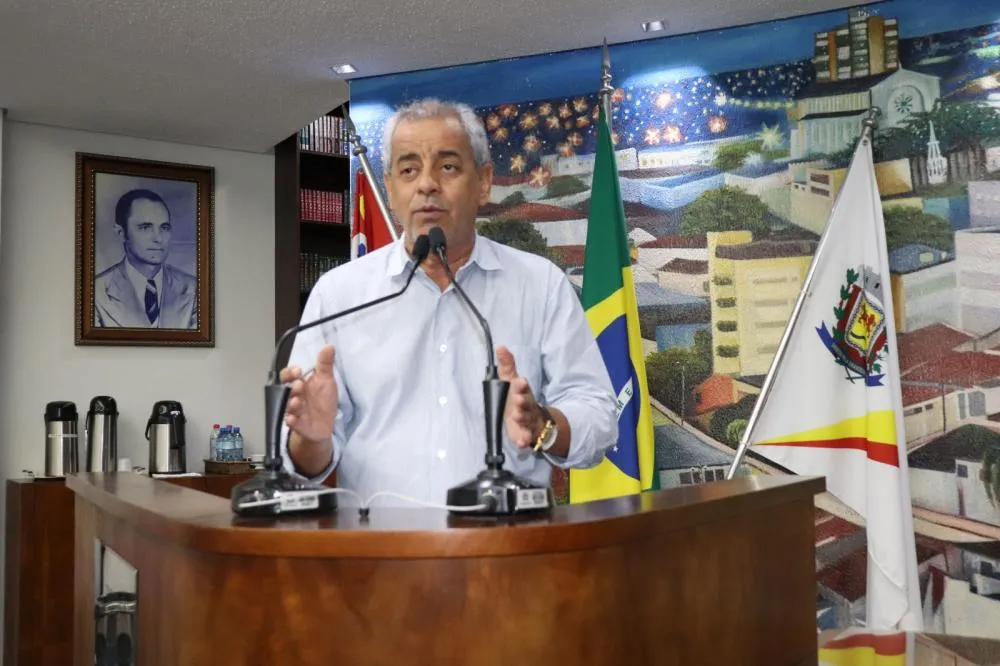 Vereador Cabral pede atendimento especializado para os Parkinsonianos