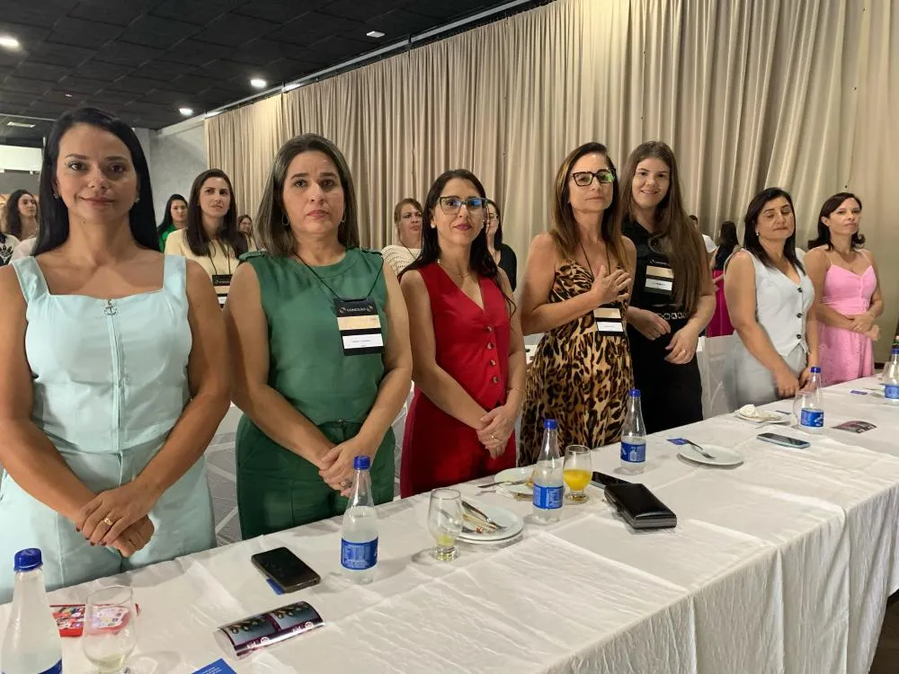 Comitiva de Guarani d’Oeste participa de evento sobre políticas para mulheres
