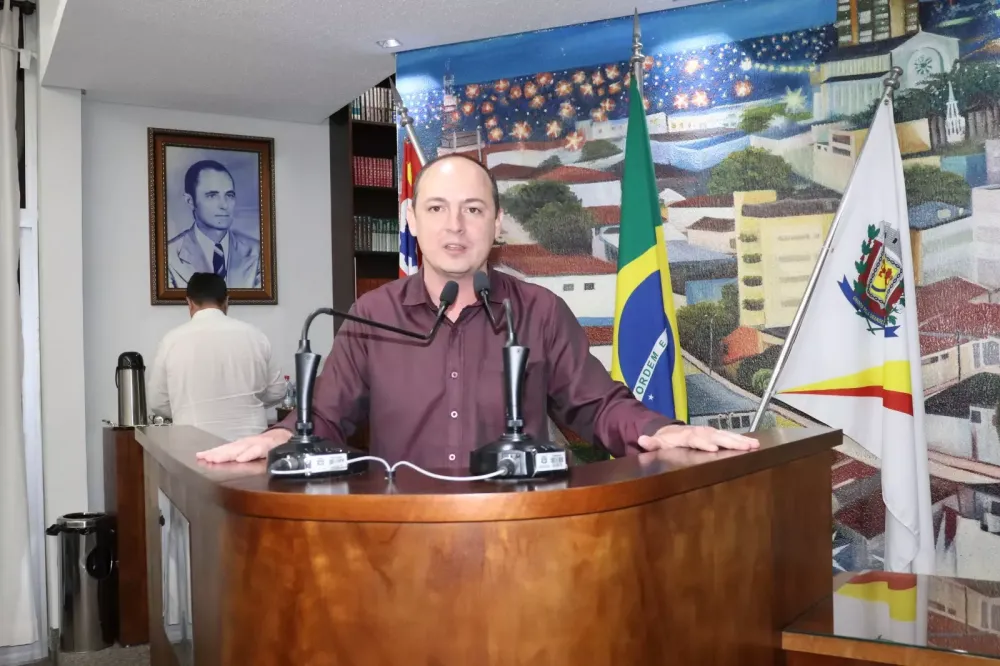 Daniel da Saúde faz questionamentos sobre serviços realizados pela Sabesp