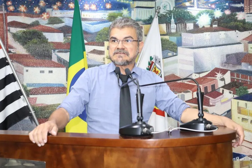 Vereador solicita convocação do Secretário Municipal do Meio Ambiente para esclarecer questões sobre o PEV e resíduos sólidos