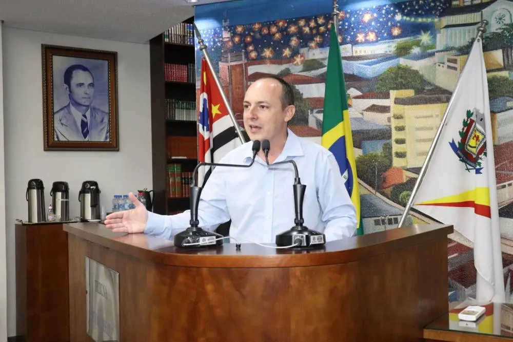 Vereador Daniel da Saúde propõe Programa de Desligamento Voluntário para servidores municipais