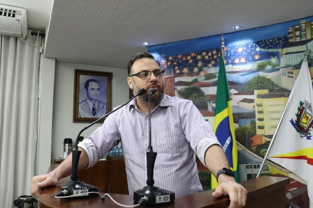 Lucas Biazotto propõe mudança no Estatuto dos Servidores para proteger direitos em casos de doenças graves