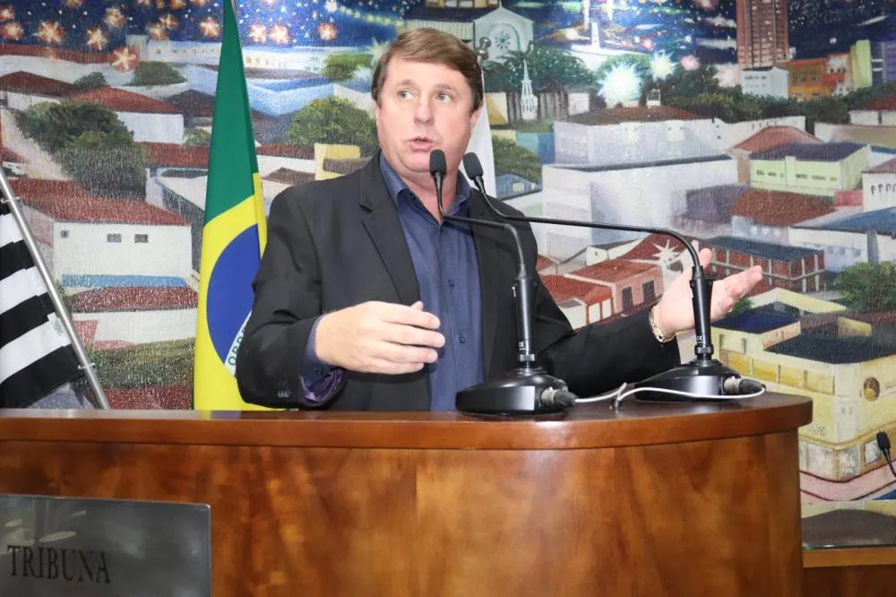 Daniel Arroio cobra dados sobre aplicação do IPTU Verde em Fernandópolis