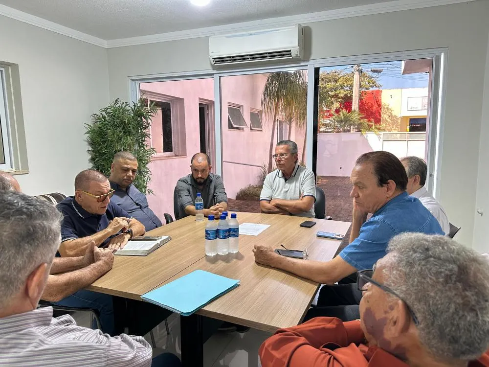Deputado Carlão Pignatari recebe representantes do Conselho de Pastores de Votuporanga e destaca atuação social das igrejas evangélicas