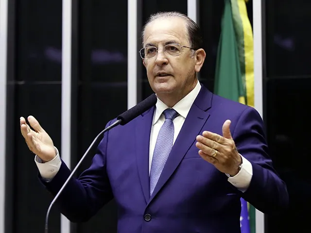 Motta propõe isenção da taxa de cobrança do Ecad para eventos sociais