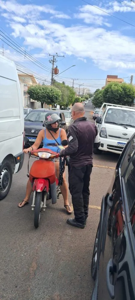 DETRAN e Secretaria de Trânsito realizam ação educativa voltada a motociclistas