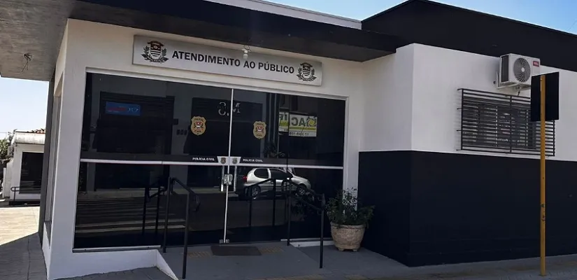 Homem é preso após espancar e ameaçar mulher de morte
