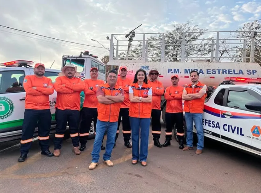 Defesa Civil de Mira Estrela adota novos uniformes e reforça alerta contra queimadas