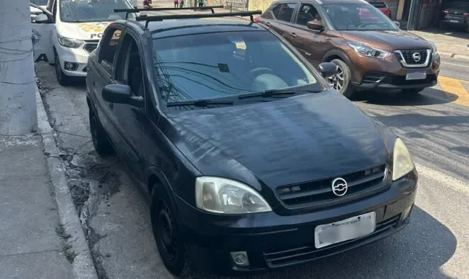 PM apreende carro com mais de R$ 120 mil em multas